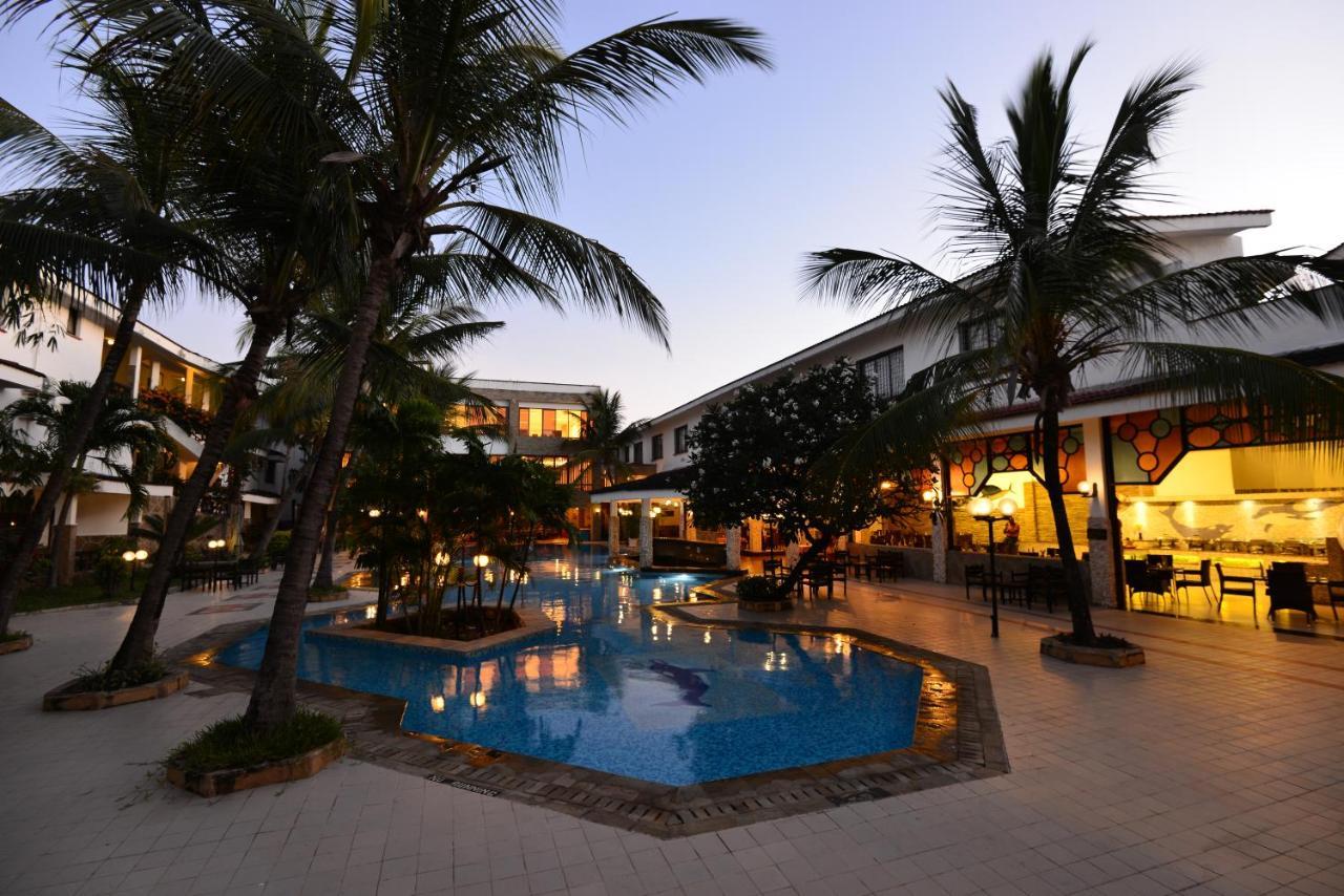 Baobab Holiday Resort Bamburi Exterior photo